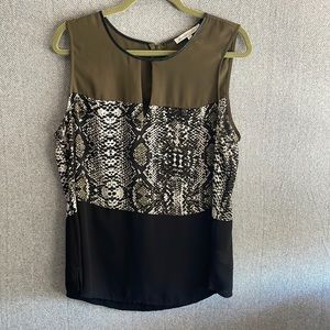 Sleeveless blouse